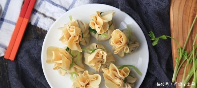 快过年了,学几道花式菜品,四喜福袋不仅好吃,营养丰富,寓意好