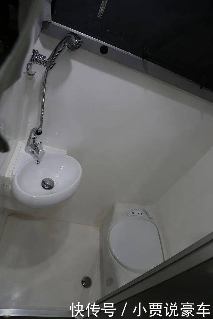 旗舰|紧凑型越野拖车旗舰黑色系列BLACK SERIES-HQ12