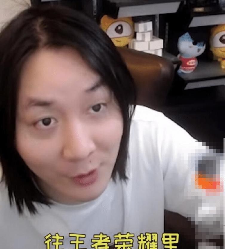 数额|张大仙1年在王者里花多少钱？得知具体数额，粉丝都傻了！