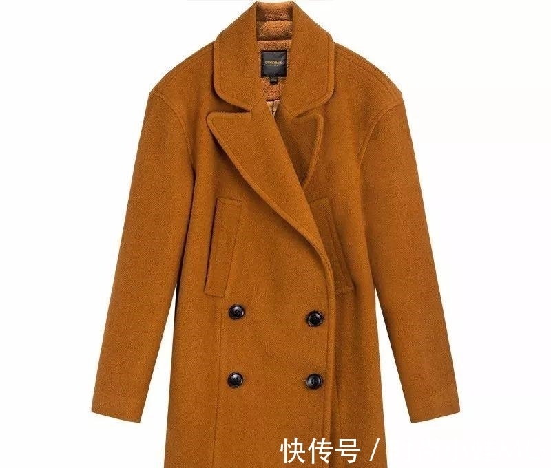 穿搭|街拍穿搭:今年秋冬流行色来了,为焦糖色疯狂打Call