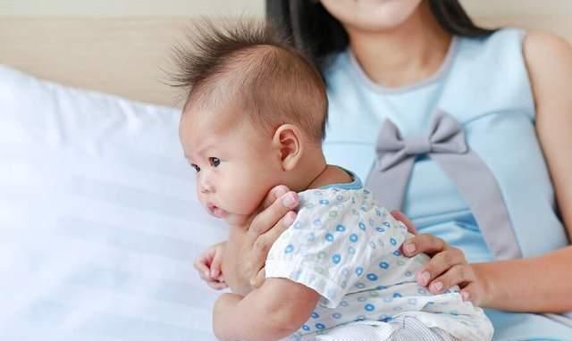 月龄|3月龄以下的宝宝养育口诀:少抱多躺不摇晃,勤洗勤擦三不要