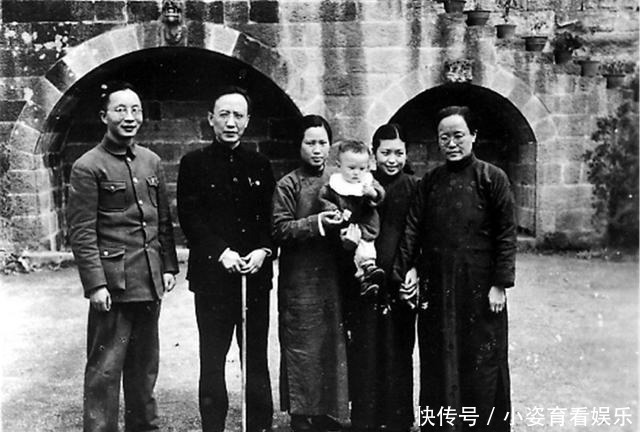 郭沫若|大文豪郭沫若,娶了姐妹花,双双为他自杀