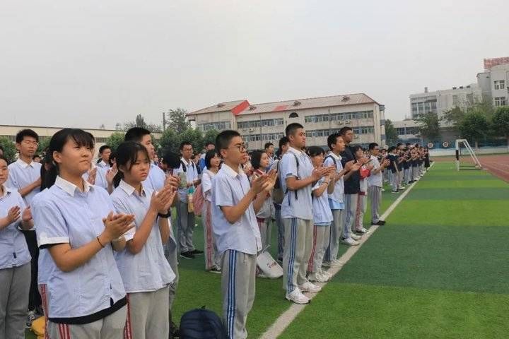 济南历元学校|逐梦扬帆 笑战中考！济南历元学校举行九年级中考出征仪式