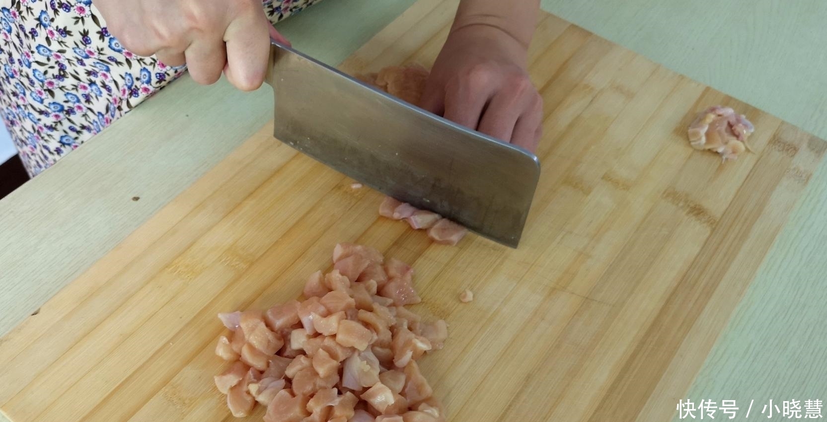 花生米|1块鸡胸肉, 1把花生米, 小媳妇往锅里一丢, 下酒又下饭, 一大盘不够吃