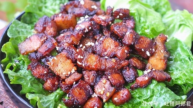 好吃|电饭锅做五花肉,比烤还好吃!焦脆喷香,焖一焖就出锅,超省事!