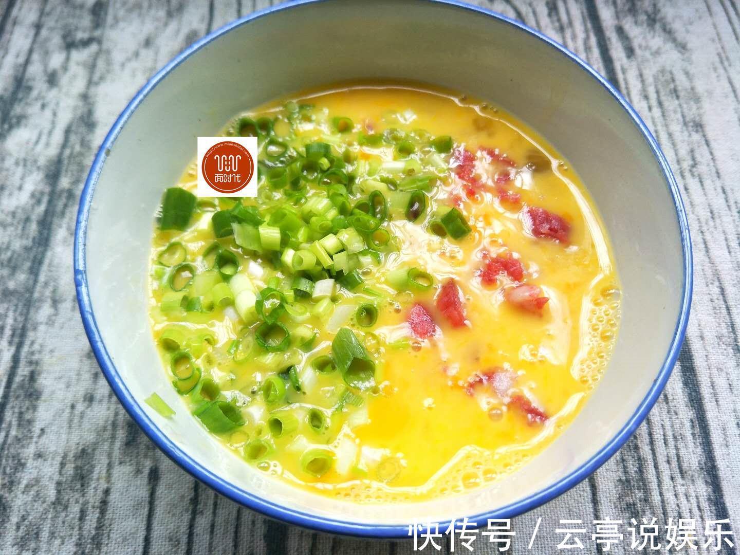 豇豆|1把豆角，4个鸡蛋，筷子一搅，几分钟解决全家人早餐，柔软劲道