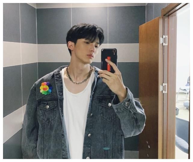 《青你3》训练压力大？草鱼晒斑秃诊断报告后，罗一舟也被发现斑秃