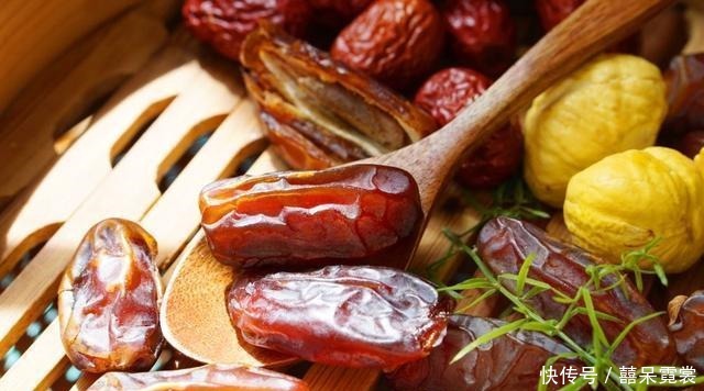 人到中老年，不管有钱没钱，建议常吃这3种食物，比保健品强多了！