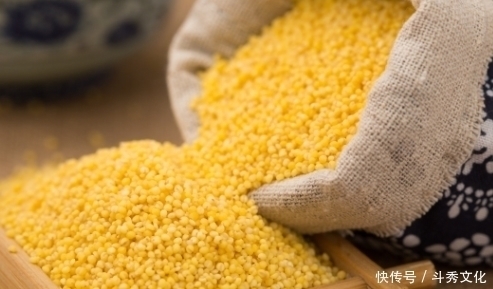 小米和此物一起煮,早上喝一碗,气血好了,也不失眠了,可以试试