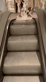 |搞笑GIF: 恐怕你要换一条裤子了 姑娘想都没想直接就坐了上去