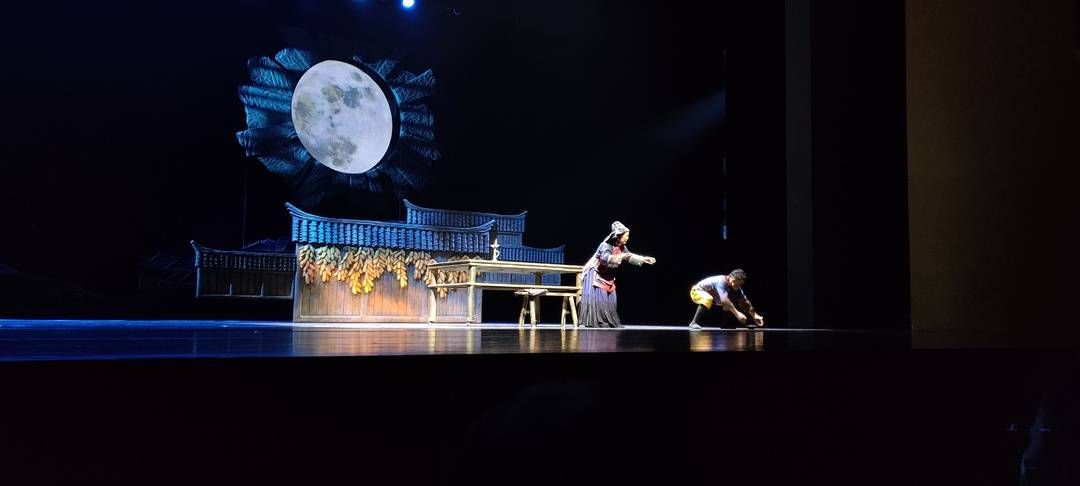  大凉山|舞剧《悬崖村的幸福路》首演 舞出大凉山“悬崖村”观念碰撞