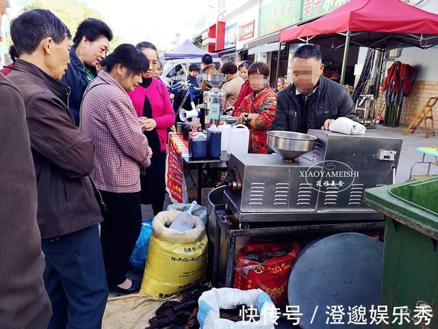 芝麻油|小区来了榨花生油的，一桶100元，围观的人多，原来猫腻在这里