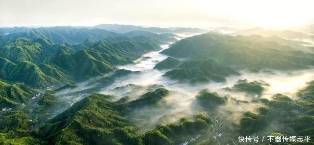 我国4条“宝藏”线路，藏着国内少见的美景，五月自驾去看看吧