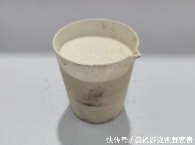 自制|分享一款自制便宜好用的鲫鲤通用野钓素饵,春末夏初超好用鱼获多