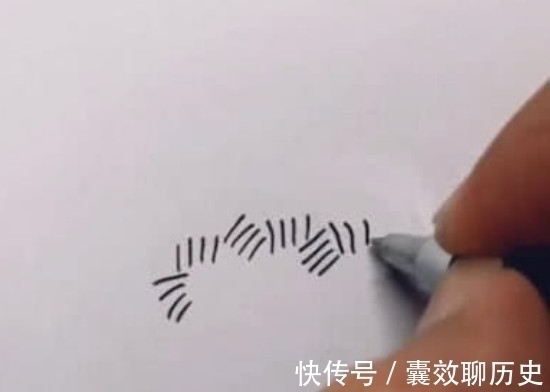 短线！美术生万根短线作画，当镜头拉远之后，网友：马爸爸是你！