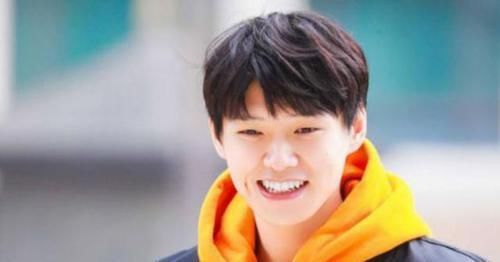 羨慕|魏大勛的家庭惹人羨慕，網(wǎng)友：有這樣的神仙爸媽，孩子能不開朗？