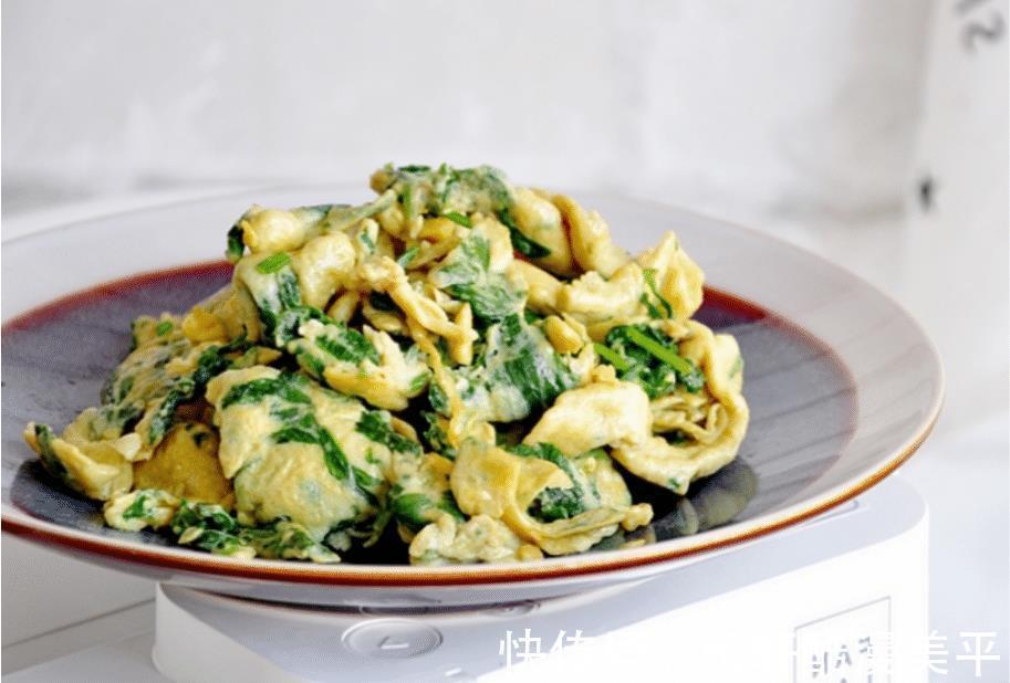 芹菜|炎炎夏日,孩子特馋这道菜,成本5块钱,营养又美味,下饭是一绝