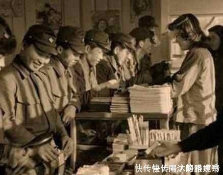 曾是日军的标配伙食,如今成了风靡全国的小吃,小学生的最爱