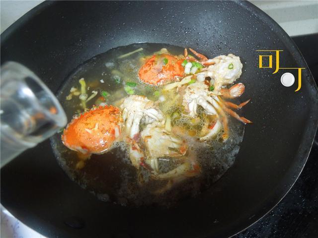 所费不多，却非常鲜美的花蟹豆腐汤，我们一家人都很喜欢喝