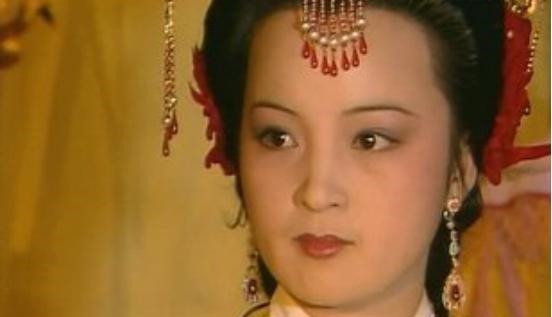 嫁给|为什么说贾探春才是这个国家最高贵的王妃!