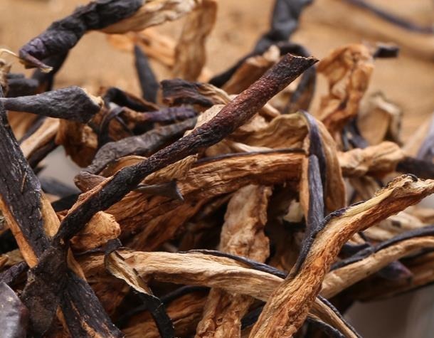 4种“晒干”更香的蔬菜,可以存放1年,第三种留着冬天炖肉,真香