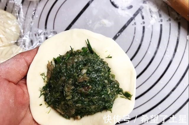 五香粉|朋友来我家点名要吃这馅的包子，肉馅鲜香软嫩，皮薄馅大！