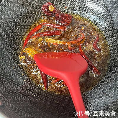 快手板面|你做的家常版快手板面，和饭店大厨相比，只差这一步