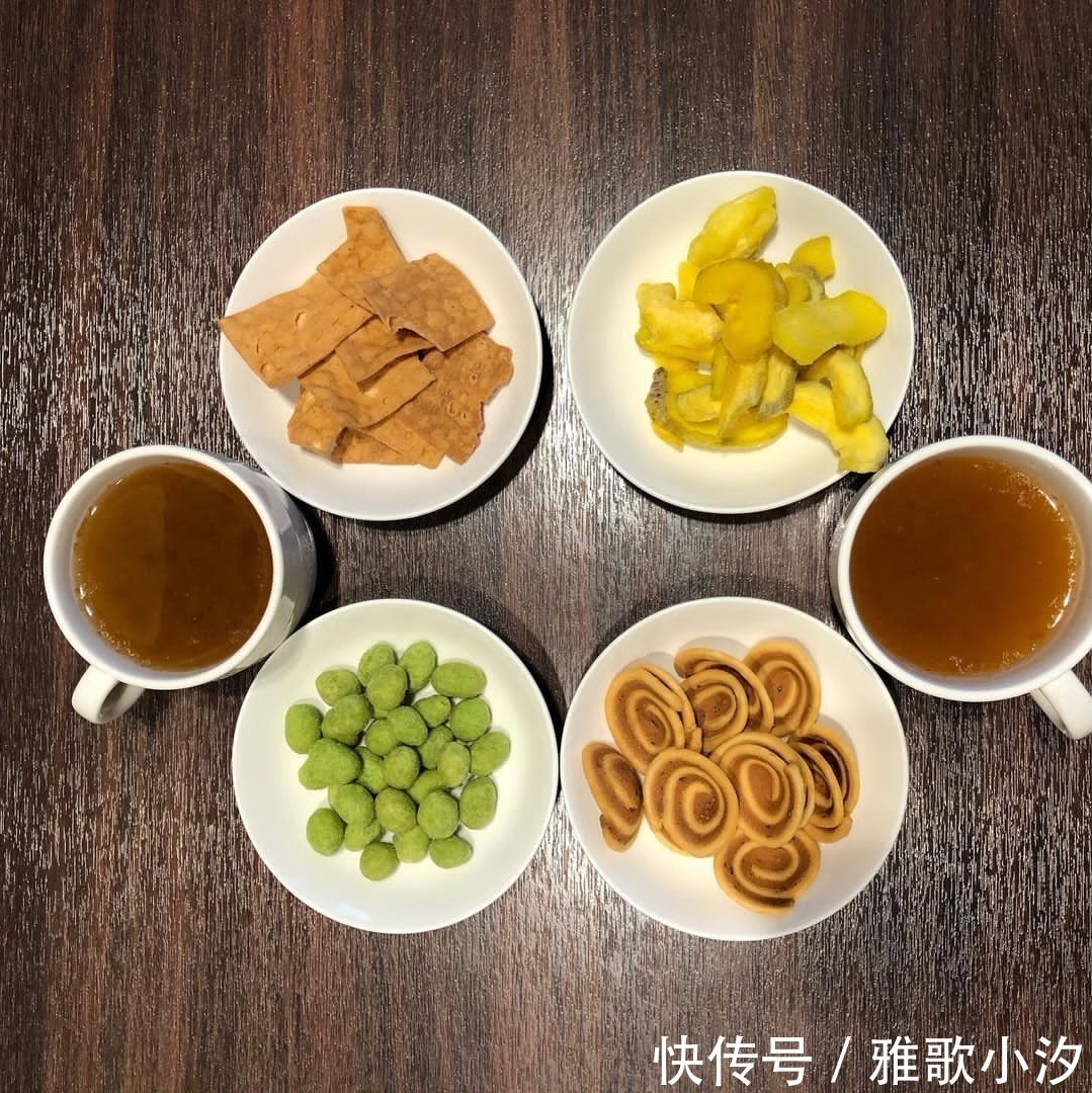 却说|“精明主妇”晒小两口的极简晚餐,网友却说:这哪里够吃?