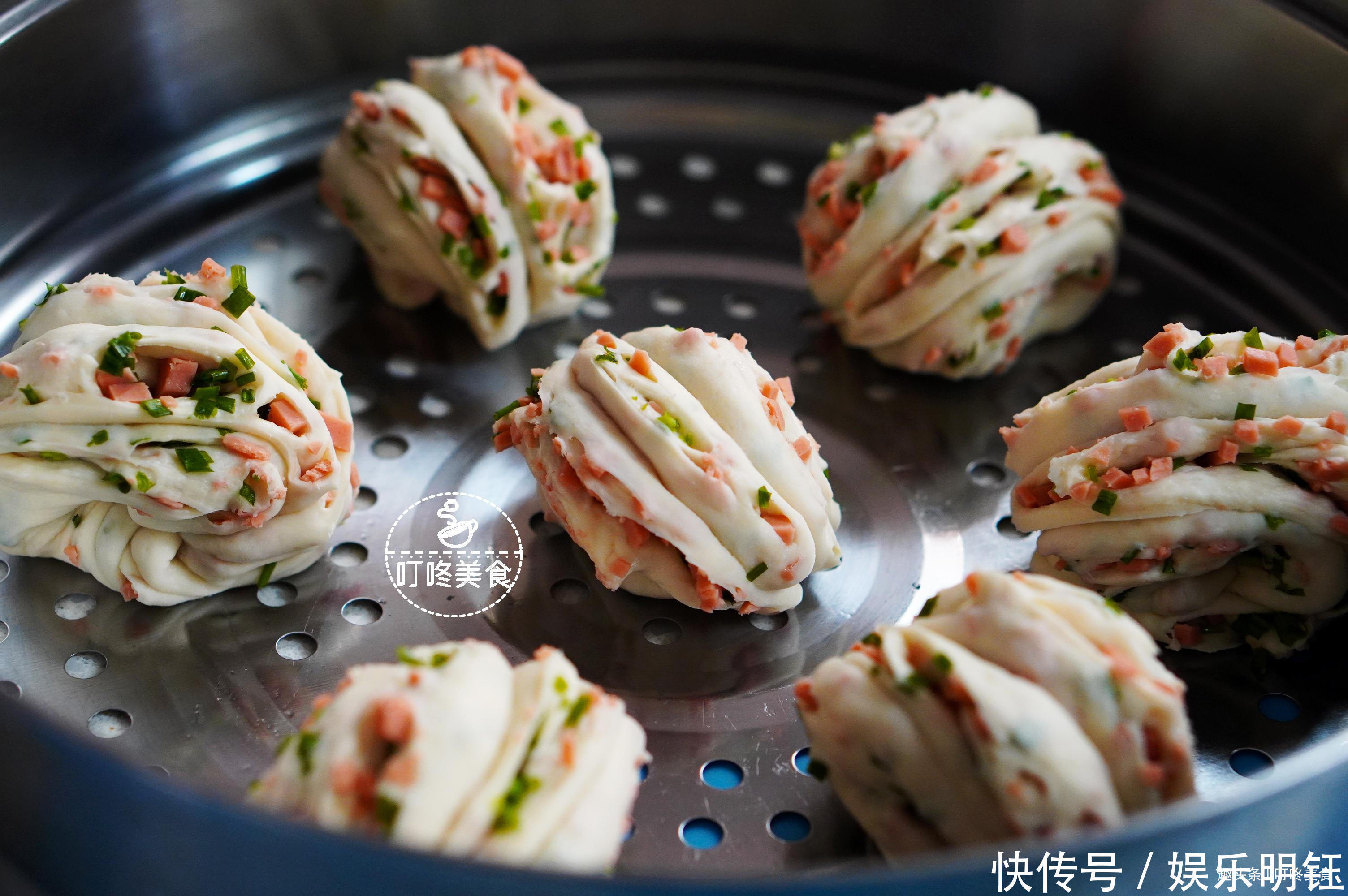 在家做面食,教你新吃法,一卷一蒸就上桌,比包子馒头香百倍