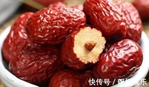 睡眠|红枣和此物搭配,每天一碗,睡眠好了,白发变黑发,皮肤更红润