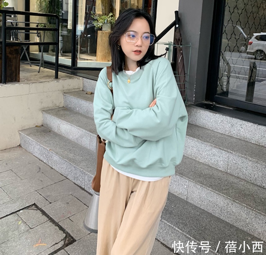秋天|西装穿腻了?不如试试这件卫衣,时髦又高级,玩转整个秋天的穿搭
