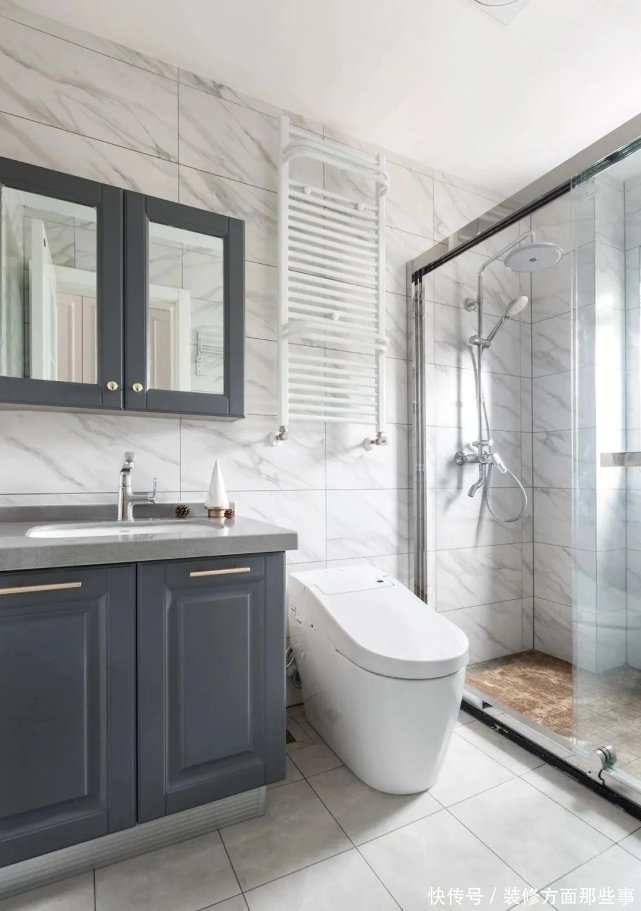 客厅|138平美式风三居室,田园风格的客厅是宽阔而富有前史气味