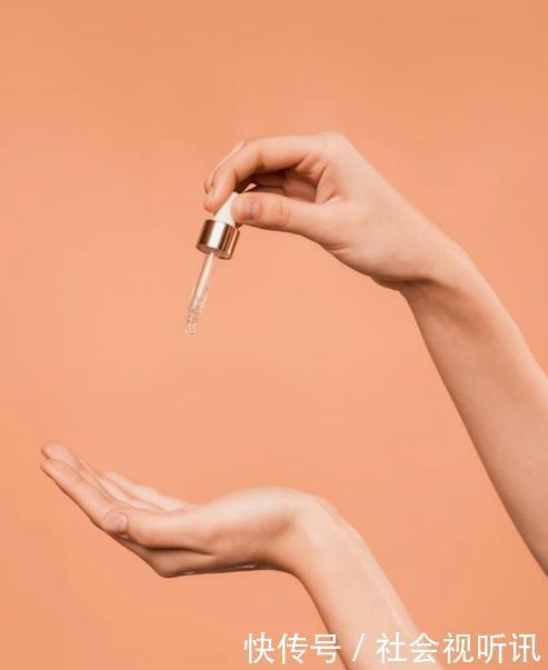 回首过去一年,总结这些高性价比的精华,又美白又抗老不输大牌!