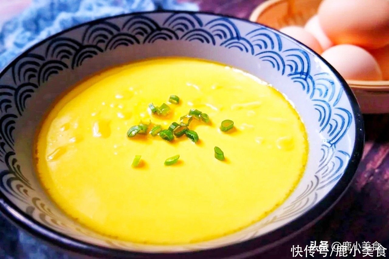 蛋水分离|蒸鸡蛋羹窍门多！掌握“6个操作要点”，保准蛋羹滑嫩光亮无孔