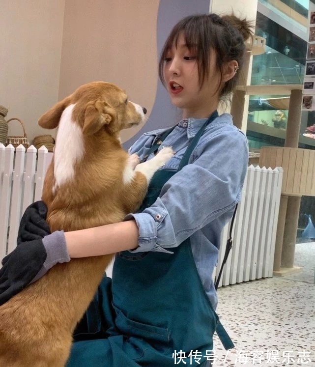 穿搭|她曾因胖被嘲全团最丑,一年后暴瘦出漫画腿,竟还没羊驼的腿粗