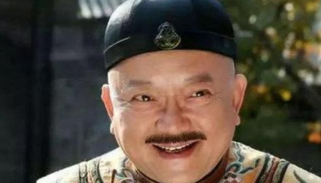 和珅给出上联三斤四两五花肉,纪晓岚对出下联后,和珅冷汗直流