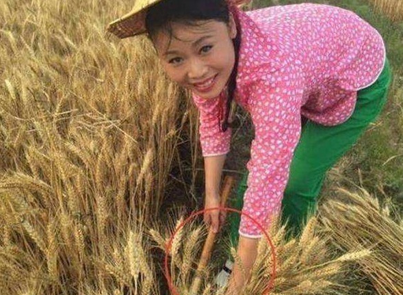 “星光大道”爆红,巅峰时拒绝商演回家种地,马广福后来怎么样了?