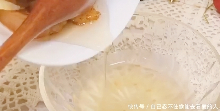 下班晚来不及烧菜，用简单食材做出美味，当菜也能当小吃，好香！