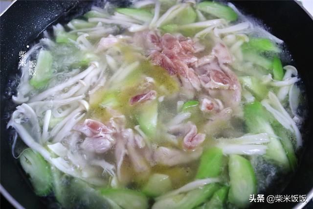 清热解暑|夏季喝汤，这3种食材是绝配，清热解暑营养丰富，我家常做