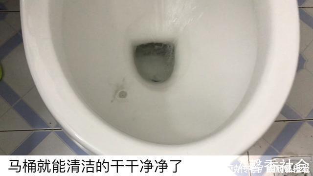 小苏打加白醋里太厉害了,好多人的难题全都解决了,看完抓紧试试