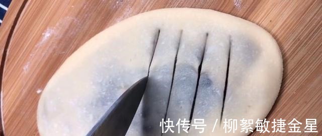 冬天,早餐这样吃最暖和,营养丰富孩子爱吃,15分钟就搞定了!