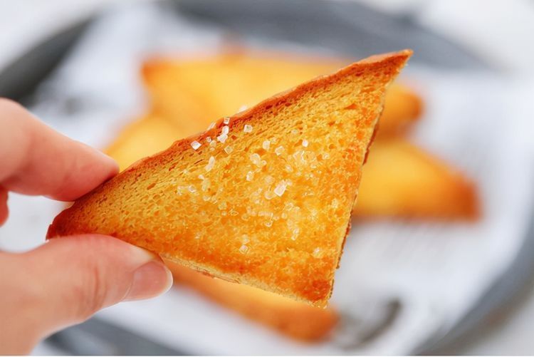 吐司的新吃法，搭配蜂蜜，又脆又甜很解馋