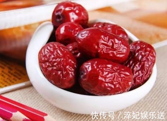 湿气|红枣和此物一起配,每天早上空腹喝一杯,湿气没了,喝出易瘦体质