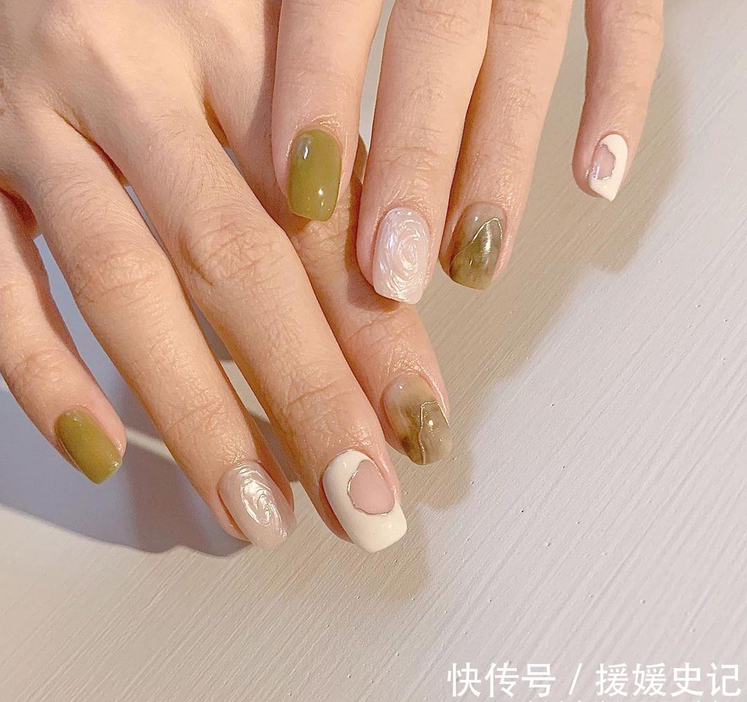 夏日|指甲也要清凉一下!2021「夏日美甲」图鉴,显白温柔款式都在这!