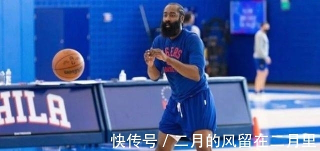 球馆|哈登加盟76人后晚上10点仍在球馆训练他凸起肚腩感觉已消失不见
