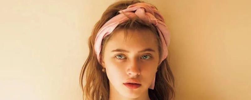 皮肤黄适合少女粉吗