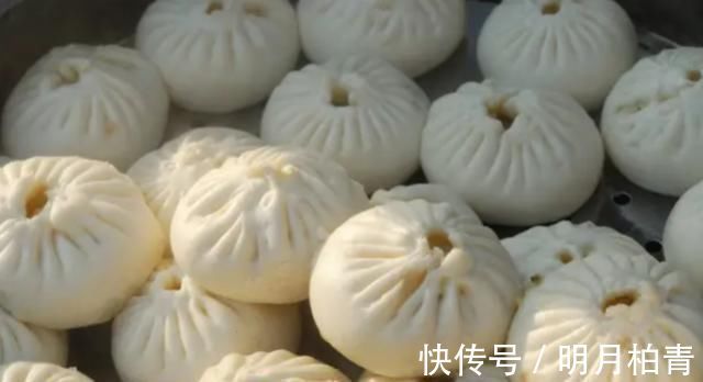 面团|无论是蒸包子还是蒸馒头,发面时加点“它”10分钟就能发满盆