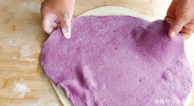 双色|农村妈妈教你做紫薯双色馒头,香甜松软,一顿吃5个不够!