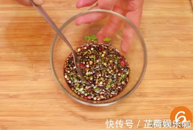 时蔬|晚餐不想炒菜,这几样食材煮一煮,配一碗蘸料,让你多吃一碗饭