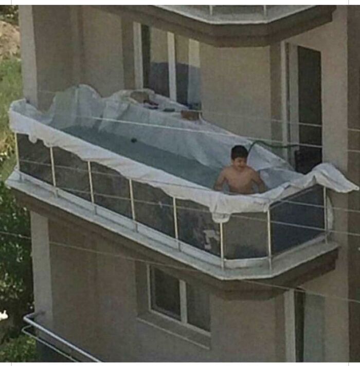 游泳池$盘点那些反人类的奇葩设计,每一个都是人类智慧的结晶